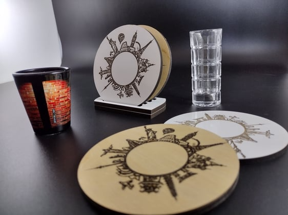 coaster with stand for 4 engraved pieces