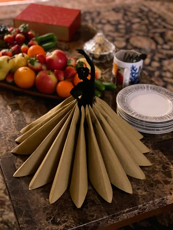 napkin holder for dinner table