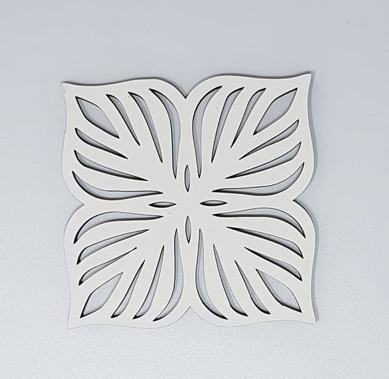 Coaster with leaves design